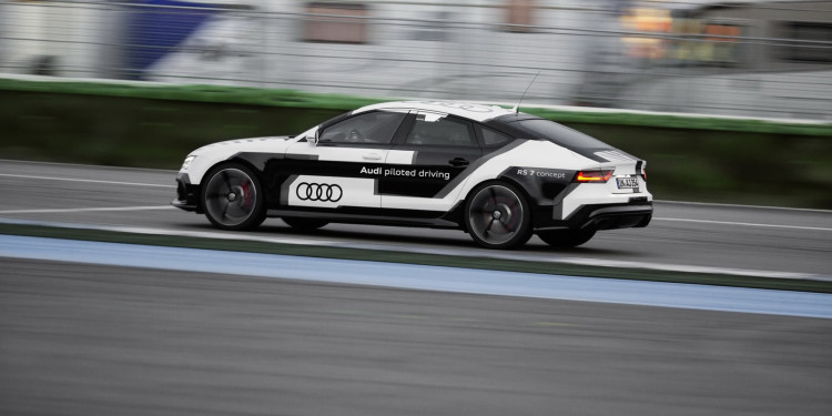 O Audi RS7 já anda "sozinho" em Hockenheim 25