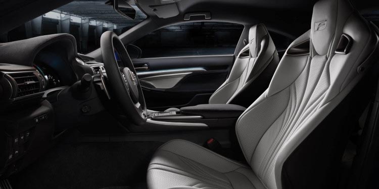 Lexus RC F: O pequeno LFA 22