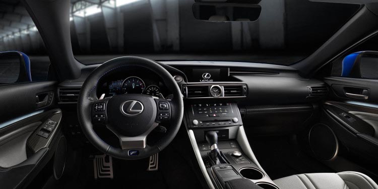 Lexus RC F: O pequeno LFA 28