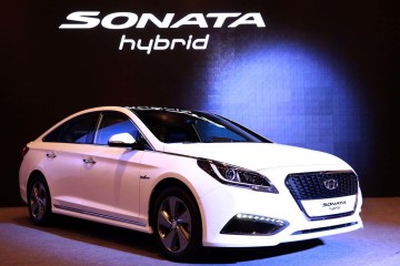 Hyundai Sonata Plug-in Hybrid chega ao mercado em 2015. 23