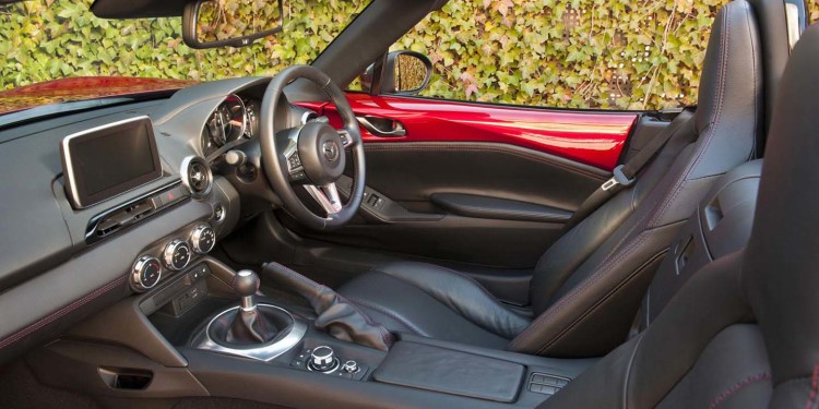 Especificações do Mazda MX-5 reveladas! 13