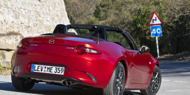 Especificações do Mazda MX-5 reveladas! 28