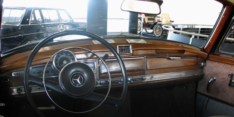 Mercedes Classic Center: A história da marca da estrela "à porta de casa". 26