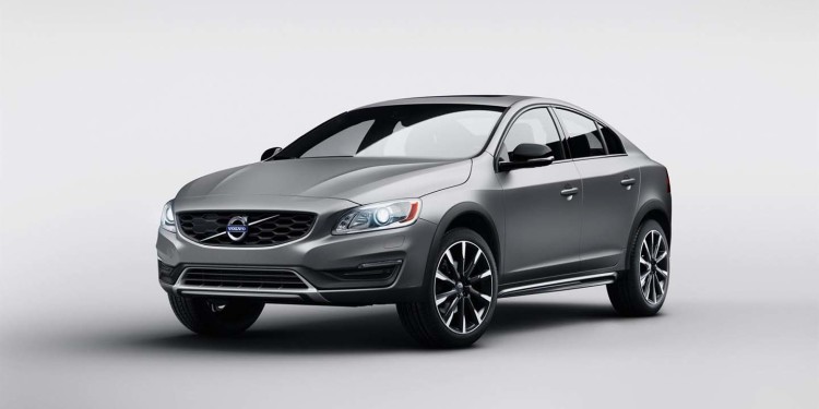 Volvo S60 Cross Country: O primeiro Sedan de "calças arregaçadas". 17