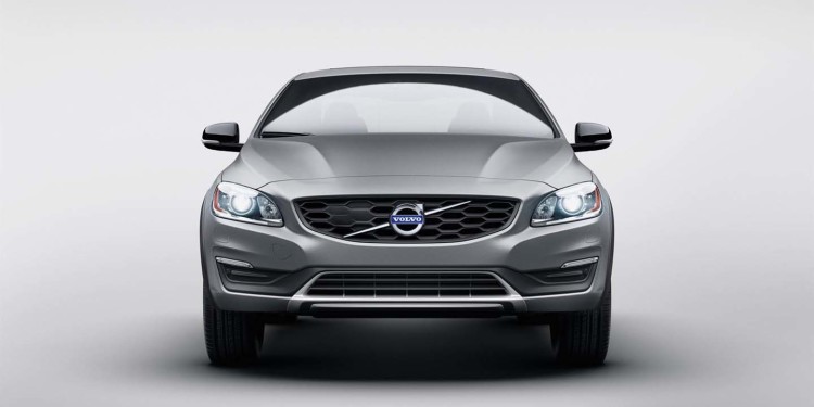 Volvo S60 Cross Country: O primeiro Sedan de "calças arregaçadas". 13