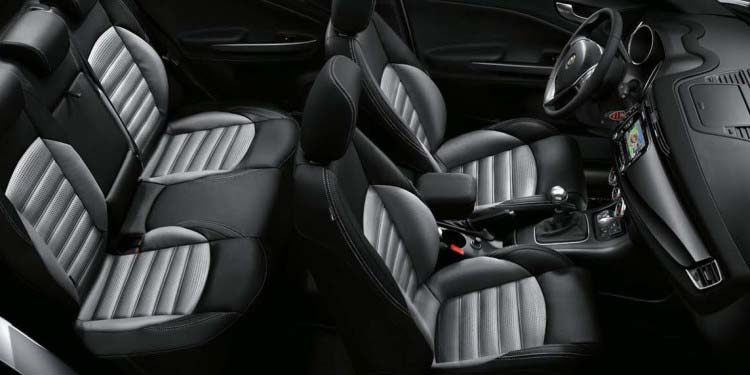 Alfa Romeo Giulietta Collezione: O garanhão italiano. 16