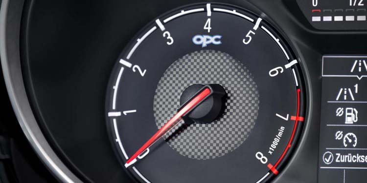 Opel Corsa OPC: 0 aos 100km/h em 6.8 segundos! 24