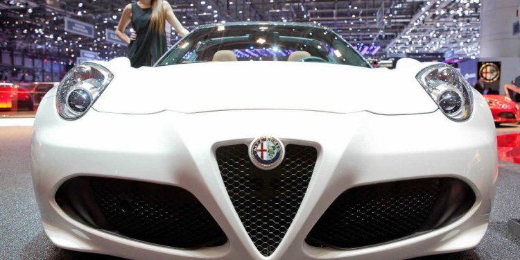 Alfa Romeo 4C: de cabelos ao vento em Genebra. 31