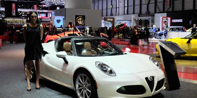 Alfa Romeo 4C: de cabelos ao vento em Genebra. 22