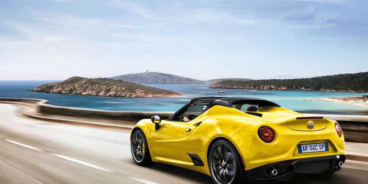 Alfa Romeo 4C: de cabelos ao vento em Genebra. 21