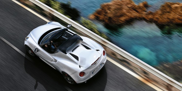 Alfa Romeo 4C: de cabelos ao vento em Genebra. 20