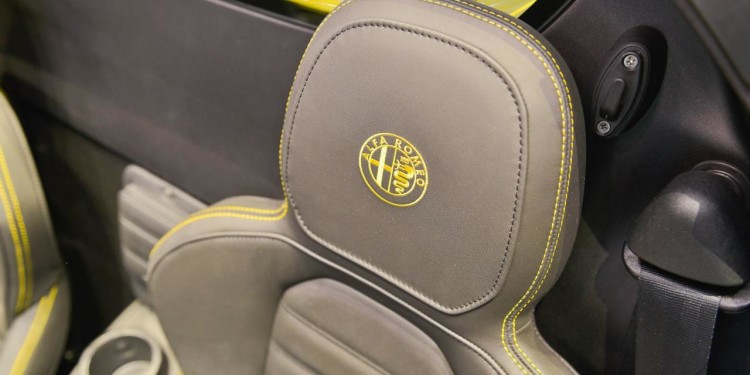 Alfa Romeo 4C: de cabelos ao vento em Genebra. 35