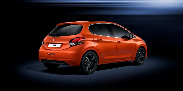 Peugeot 208 sofre alterações. 20
