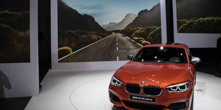 BMW Série 1 aparece em Genebra de "cara lavada". 17