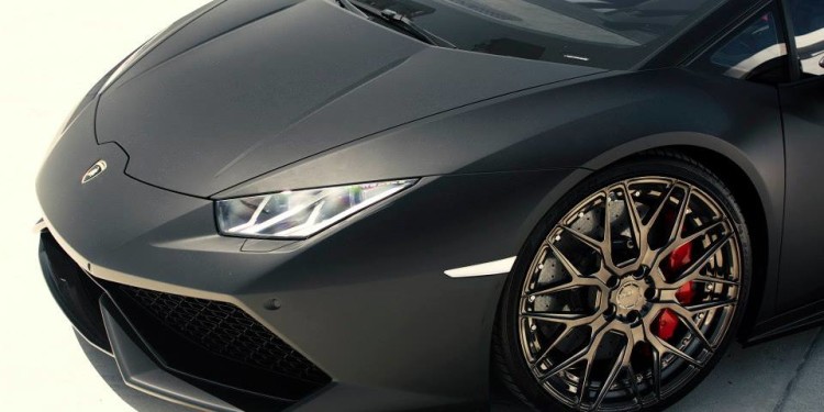 Lamborghini Huracan GMG: 635cv em preto "matte". 26