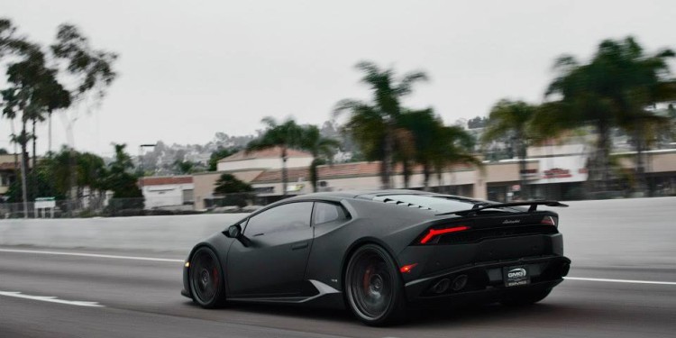 Lamborghini Huracan GMG: 635cv em preto "matte". 15