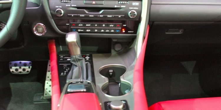 Lexus RX impressiona Nova Iorque. 25