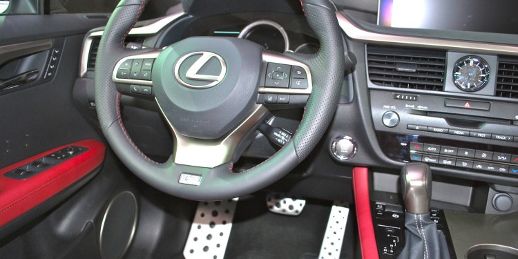 Lexus RX impressiona Nova Iorque. 26