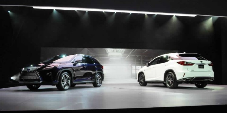 Lexus RX impressiona Nova Iorque. 17