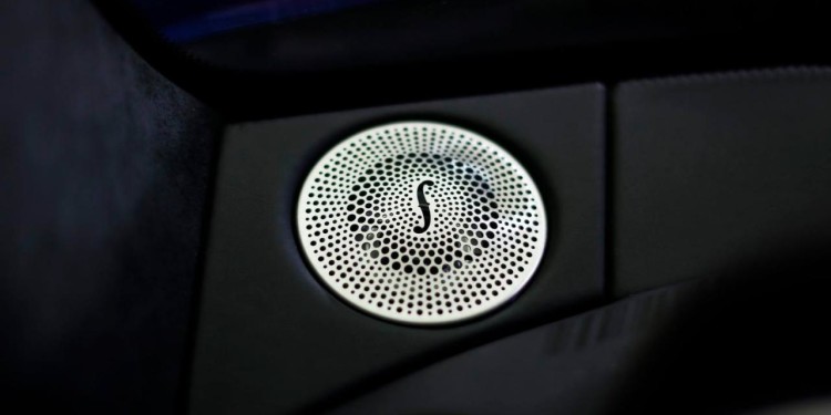 Já viram como fica o Mercedes AMG GT em Azul?? 16