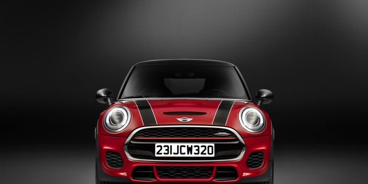 MINI JCW em acção num video promocional. 18
