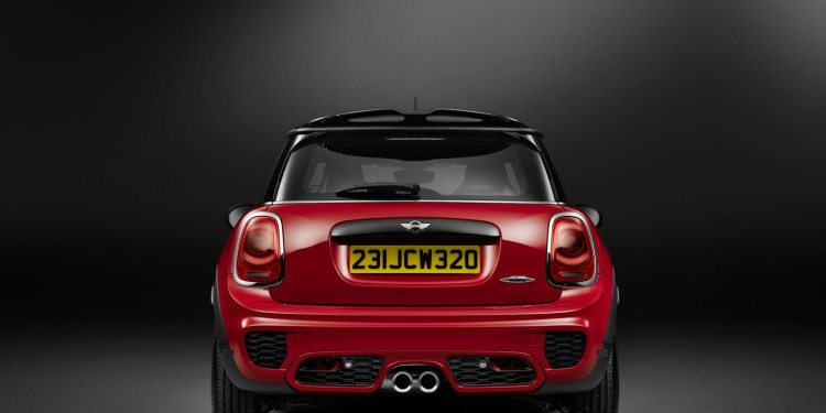 MINI JCW em acção num video promocional. 17