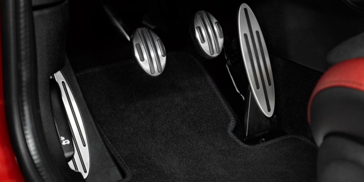 MINI JCW em acção num video promocional. 26