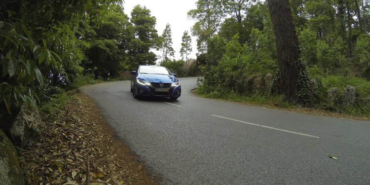 Testámos o Electrizante Honda Civic 1.6 i-Dtec Sport! 53