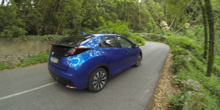 Testámos o Electrizante Honda Civic 1.6 i-Dtec Sport! 44