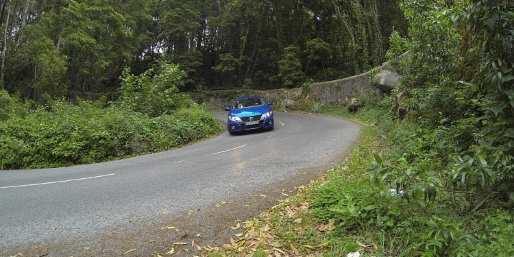 Testámos o Electrizante Honda Civic 1.6 i-Dtec Sport! 43