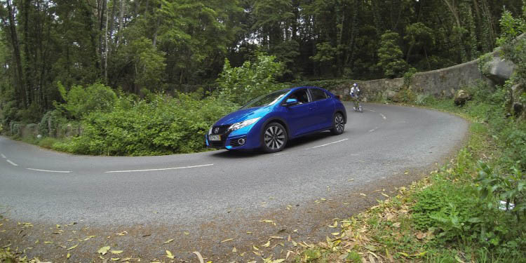 Testámos o Electrizante Honda Civic 1.6 i-Dtec Sport! 37