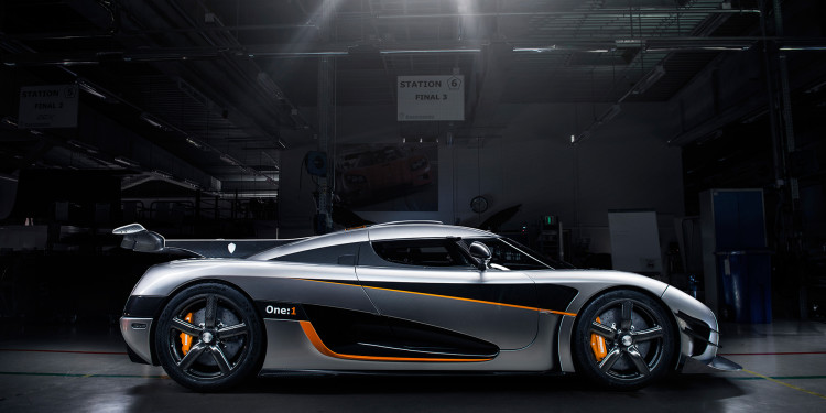 Koenigsegg One:1 uma volta a Suzuka a fundo! 13
