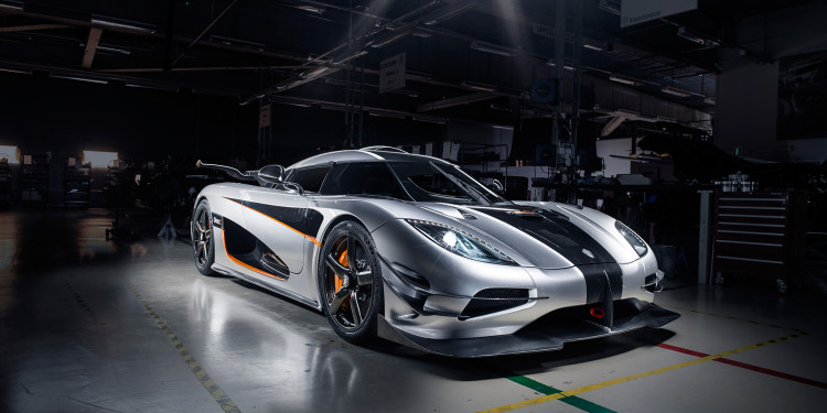 Koenigsegg One:1 uma volta a Suzuka a fundo! 14