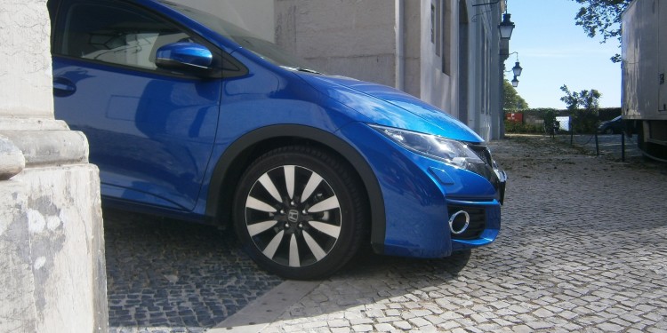 Testámos o Electrizante Honda Civic 1.6 i-Dtec Sport! 39
