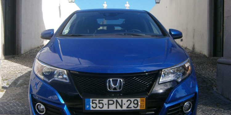 Testámos o Electrizante Honda Civic 1.6 i-Dtec Sport! 35