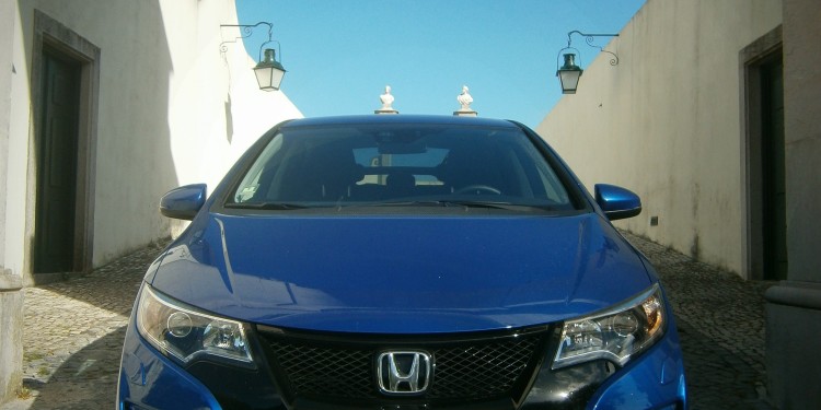 Testámos o Electrizante Honda Civic 1.6 i-Dtec Sport! 32