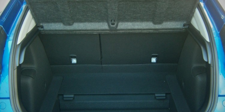 Testámos o Electrizante Honda Civic 1.6 i-Dtec Sport! 26