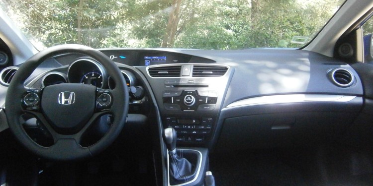 Testámos o Electrizante Honda Civic 1.6 i-Dtec Sport! 16