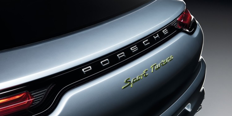 Porsche aposta num rival para o Tesla Model S. 17