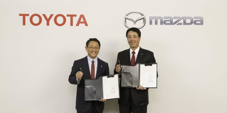 Toyota e Mazda juntas para desenvolver novos automóveis. 17