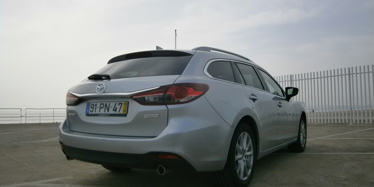 Mazda 6 2.2D Skyactiv: Os alemães que se cuidem! 45
