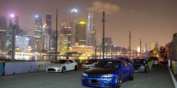 Singapura: A noite e os automóveis. 47