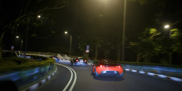 Singapura: A noite e os automóveis. 39