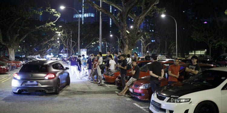 Singapura: A noite e os automóveis. 36