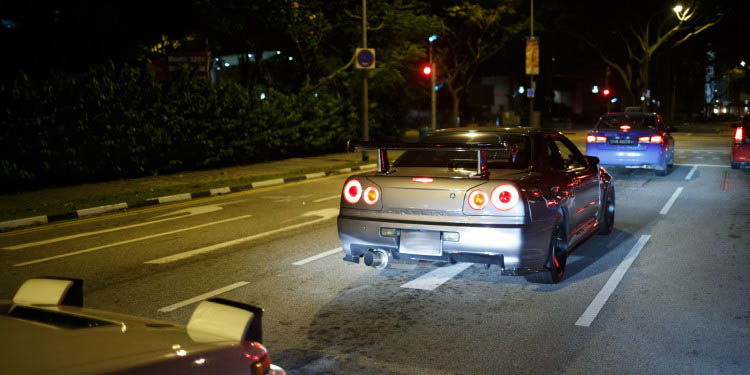 Singapura: A noite e os automóveis. 32