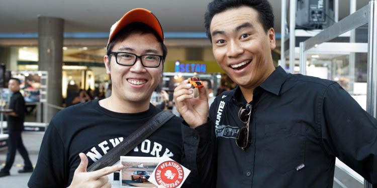 Singapura: A noite e os automóveis. 21