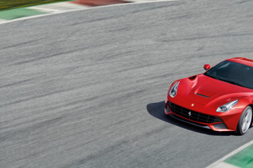 Ferrari F12 Speciale: 760 cavalos de arte! 14