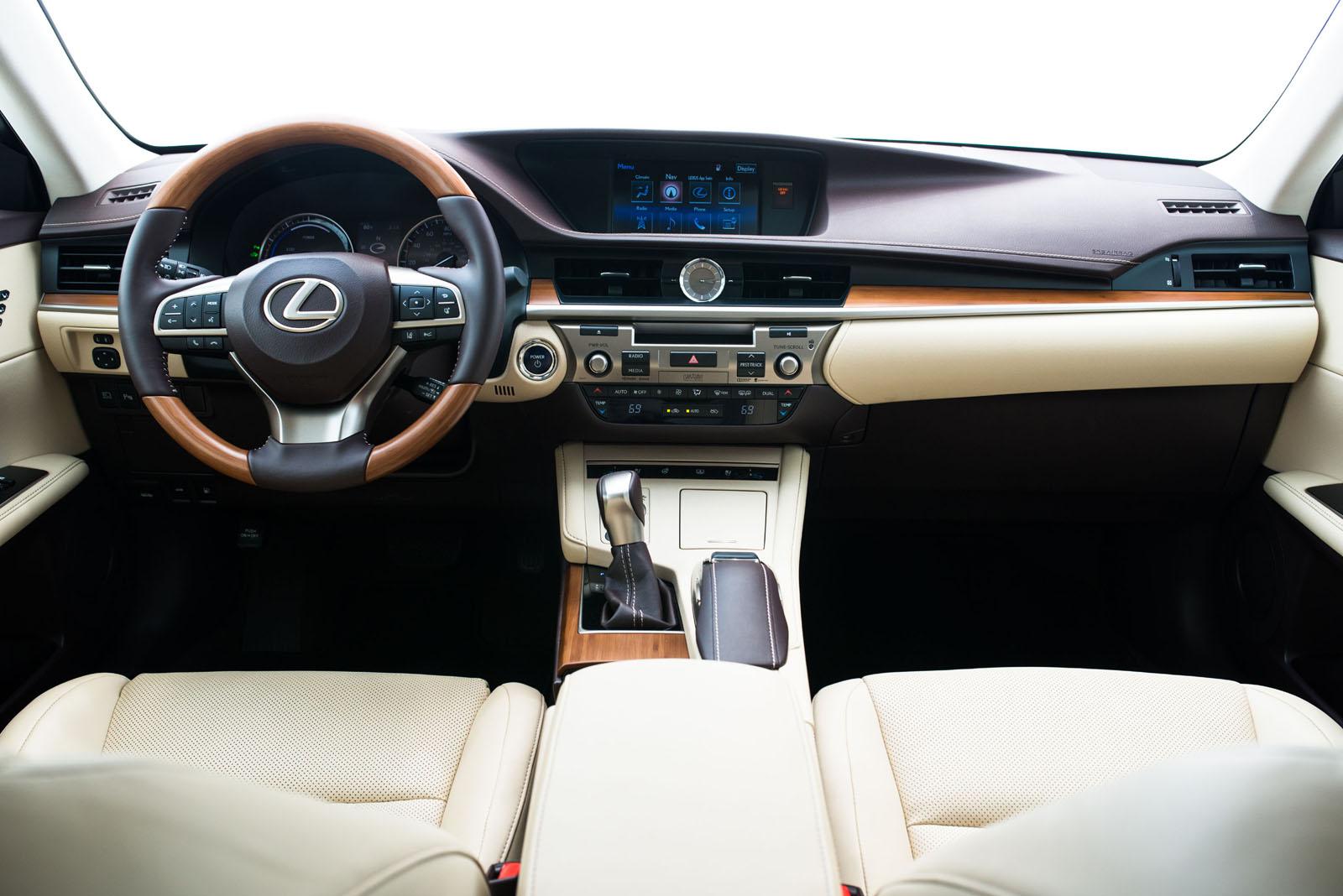 Lexus ES 15
