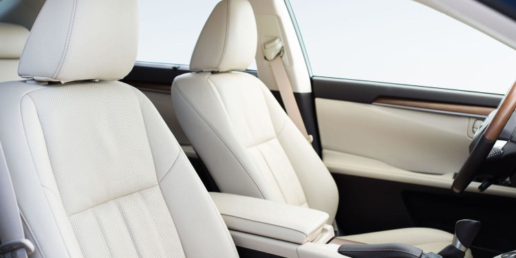 Lexus ES 350 e ES 300H: Requinte nipónico. 42