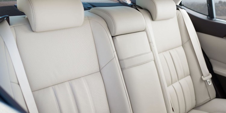 Lexus ES 350 e ES 300H: Requinte nipónico. 37